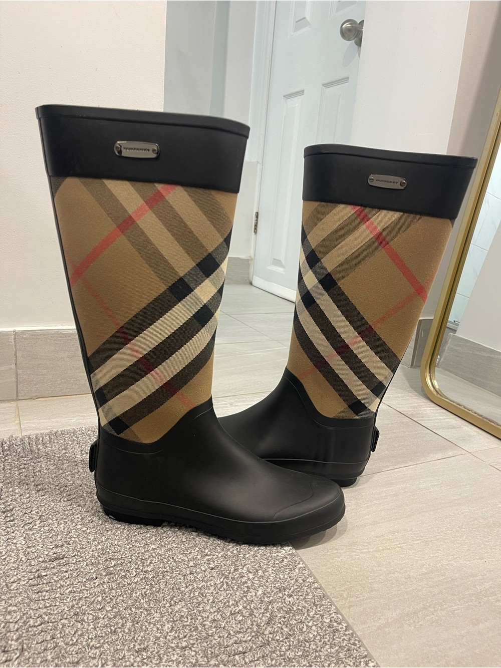 Burberry Nova check tall rain boots rubber size 39 authentic luxury boots - Picture 2 of 16